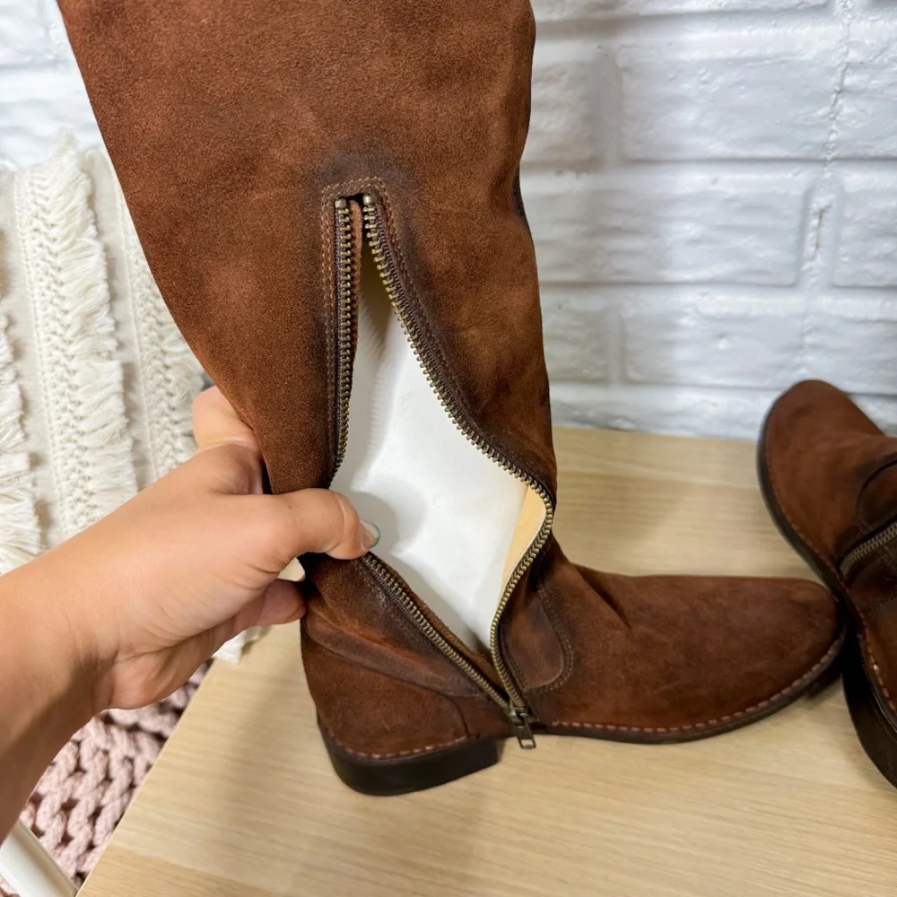 Frye brand new